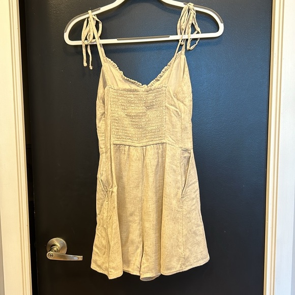 Abercrombie & Fitch Linen Blend Romper - Picture 5 of 10